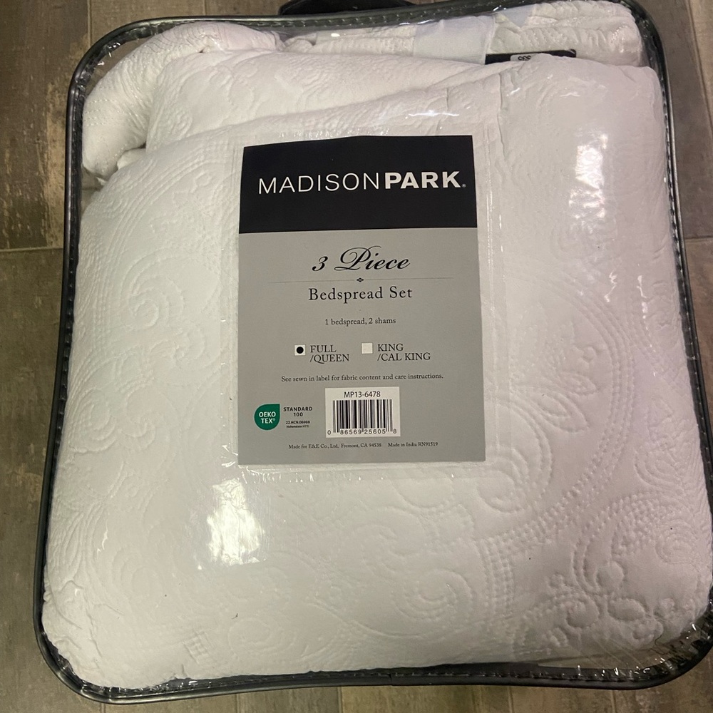 Madison Park White Comforter